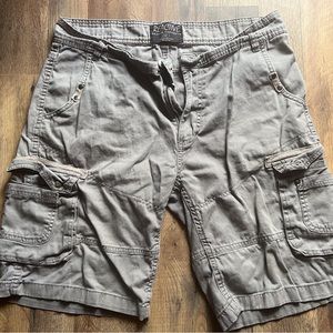 Men’s cargo shorts